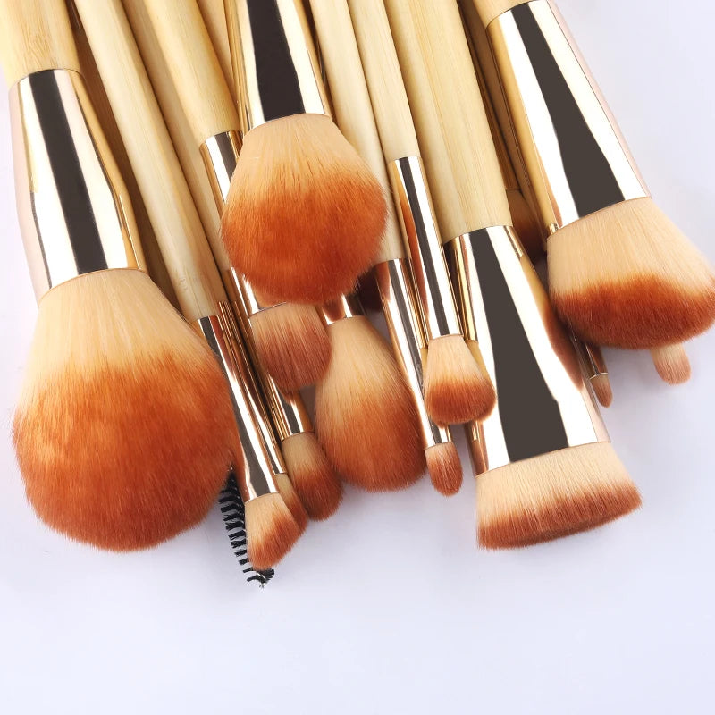 18 Piece Bamboo Makeup Brushes Eyeshadow Foundation Blush Set